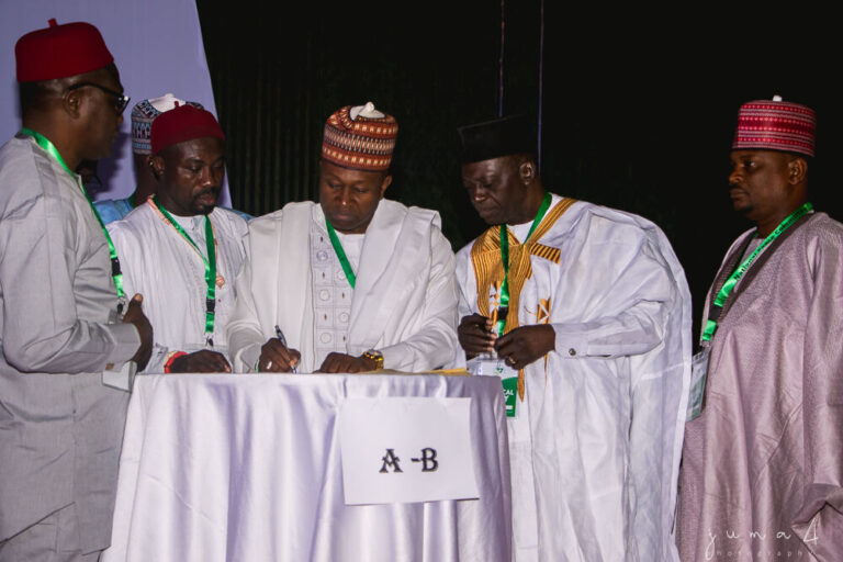 Second Peace Accord Signing, photograph 6